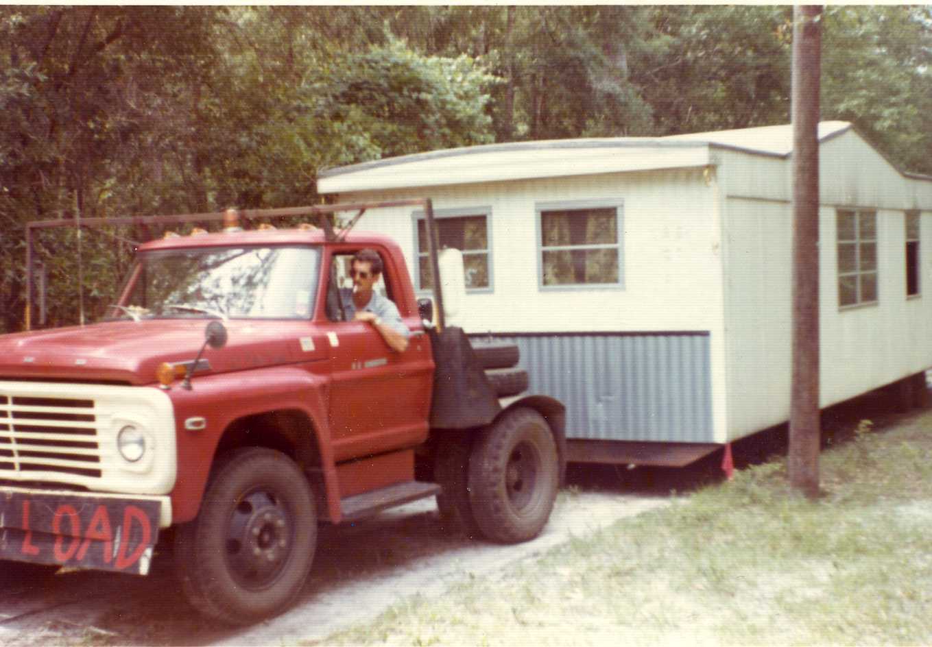 1965 Moble Home Arrives.jpg